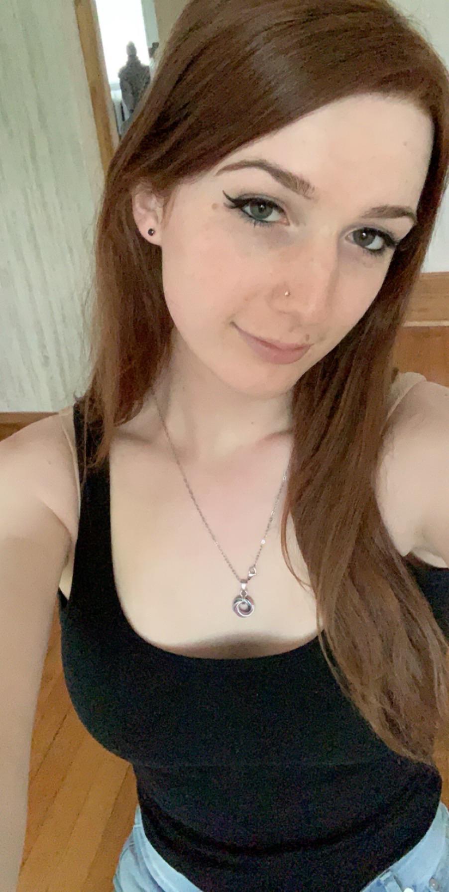 Rencontre chaude sur Riom dans le 63, Marine, 23 ans, pour un premier contact discret par téléphone